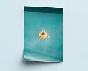 Liegendes Plakat mit Urlaubsmotiv